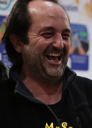 Алтан Дёнмез (Altan Donmez: Altan Dönmez)