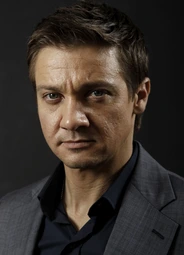 Джереми Реннер