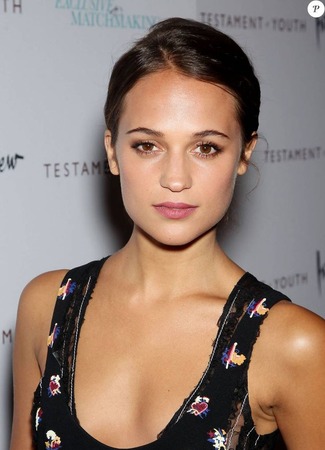 Актёр Алисия Викандер 06.09.20