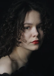 Юлия Бурова