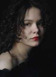 Юлия Бурова