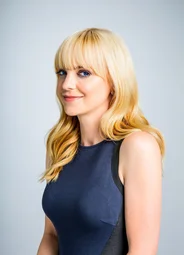 Анна Фэрис