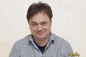 Андрей Леонов