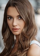 Лейла Лидия Тугутлу (Leyla Lydia Tugutlu: Leyla Lydia Tuğutlu)