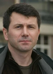 Сонер Акалын