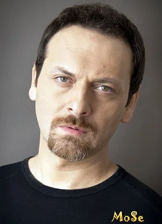 Актёр Деврим Оздер Акын 06.10.20