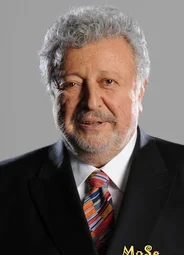 Метин Акпынар