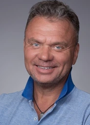 Игорь Мишин