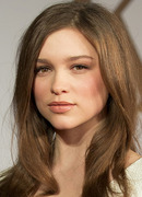 Софи Куксон (Sophie Cookson)