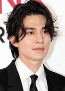 Ли Дон Ук (Lee Dong Wook: 이동욱)