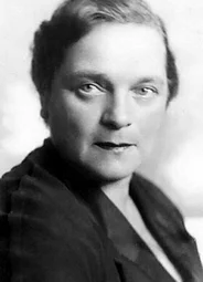 Елена Максимова