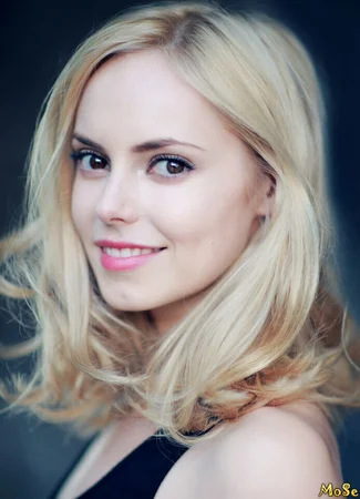 Актёр Ханна Тойнтон 28.02.21