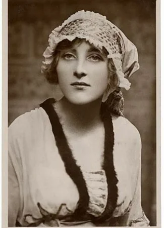 Актёр Изобел Элсом 10.04.21