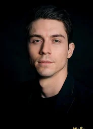 Кристофер Грей
