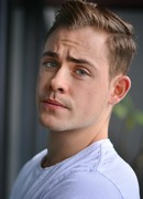 Дэйкер Монтгомери (Dacre Montgomery: Dacre Kayd Montgomery-Harvey)