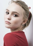 Лили-Роуз Депп (Lily-Rose Depp: Lily-Rose Melody Depp)
