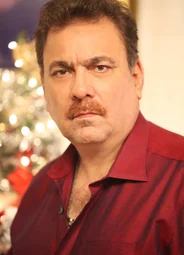 Надим Кхан
