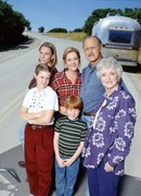 Земля обетованная сезон 1