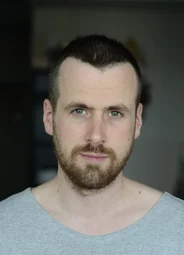 Александр Гундарев