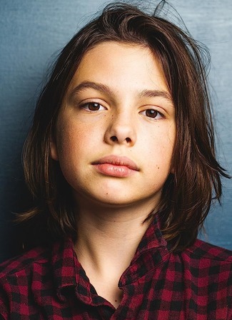 Актёр Эшер Майлз Фаллика 09.06.23