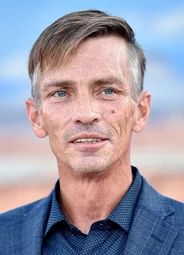 Чарльз Бэйкер