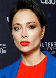 Настасья Самбурская