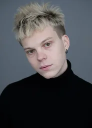 Влад Коноплёв