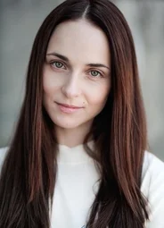 Анна Снаткина