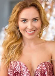 Юлия Александрова