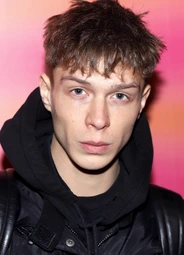 Глеб Калюжный