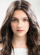 Эмили Кэри (Emily Carey)