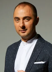 Демис Карибидис