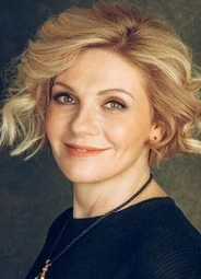 Анна Ардова