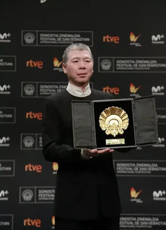 Продюсер Фэн Сяо Ган 17.12.23