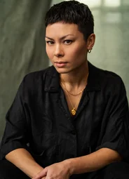 Анна Леонг Брофи