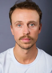 Голден Гарник