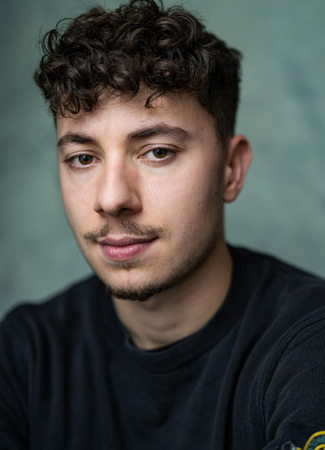 Актёр Харви Алмонд 25.02.24