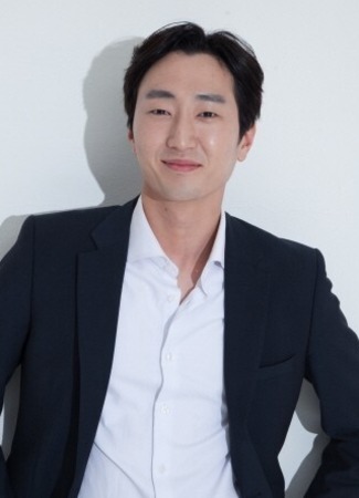 Актёр Чон У Ён 28.02.24