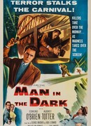 Мужчина в темноте