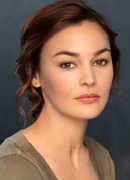 Мелани Стоун (Melanie Stone)