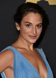 Дженни Слейт