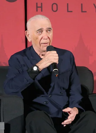 Продюсер Альберт С. Радди 28.03.24