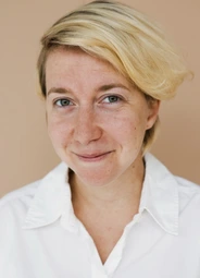 Алёна Бутылкина