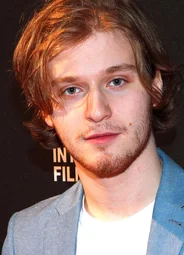 Фред Хечингер