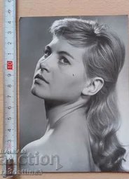 Мари Томашова