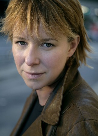 Режиссёр Джули Энн Робинсон 25.05.24