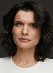 Анна Азарова