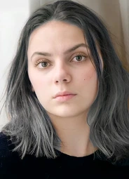 Дафни Кин