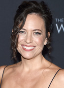 Лорен Шмидт (Lauren Schmidt: Lauren Schmidt Hissrich)