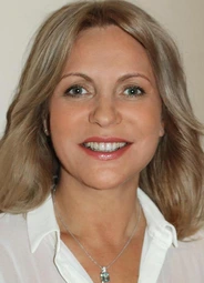 Лариса Саванкова